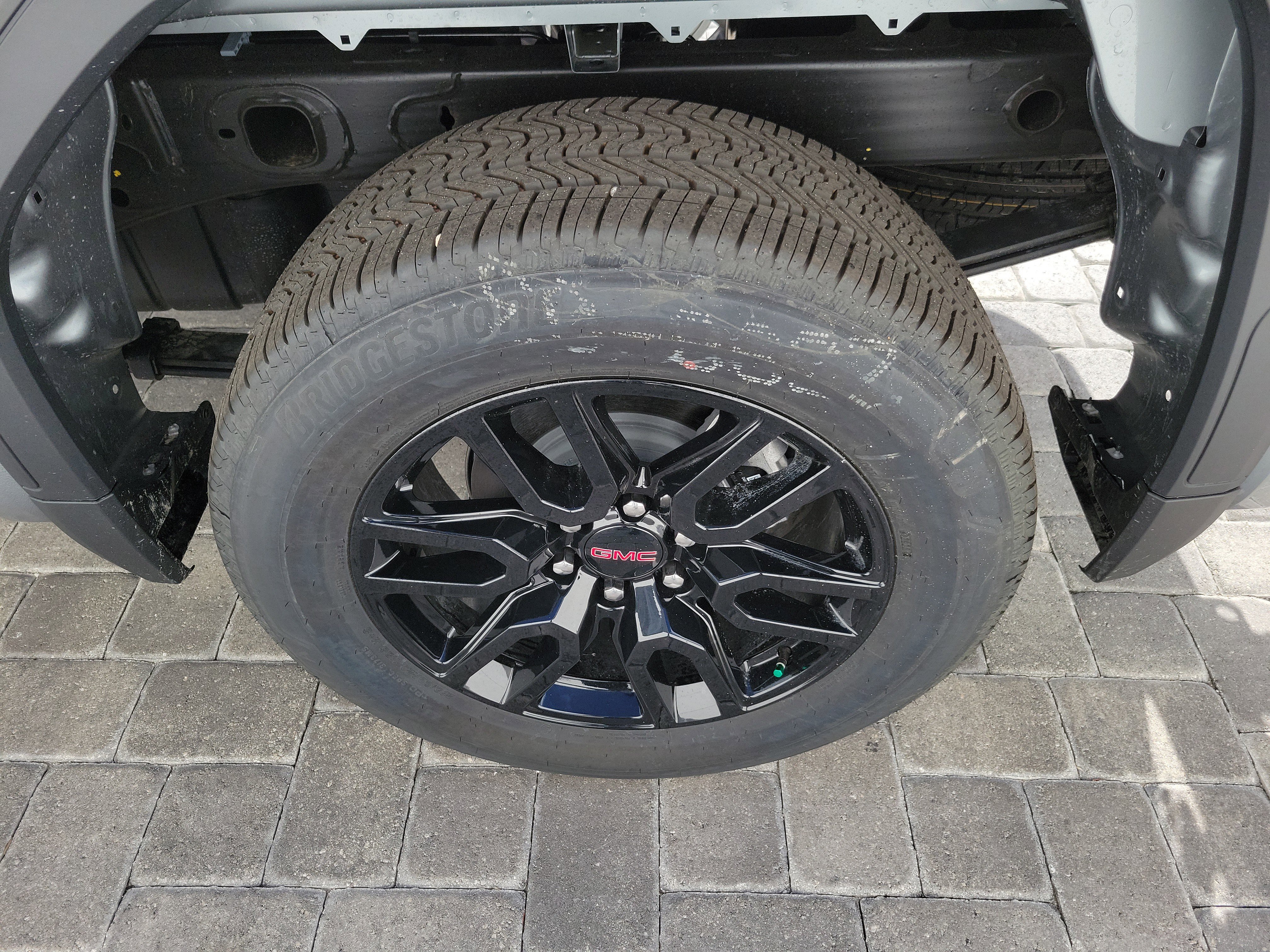 New 2026 GMC Sierra 1500 Elevation image 10