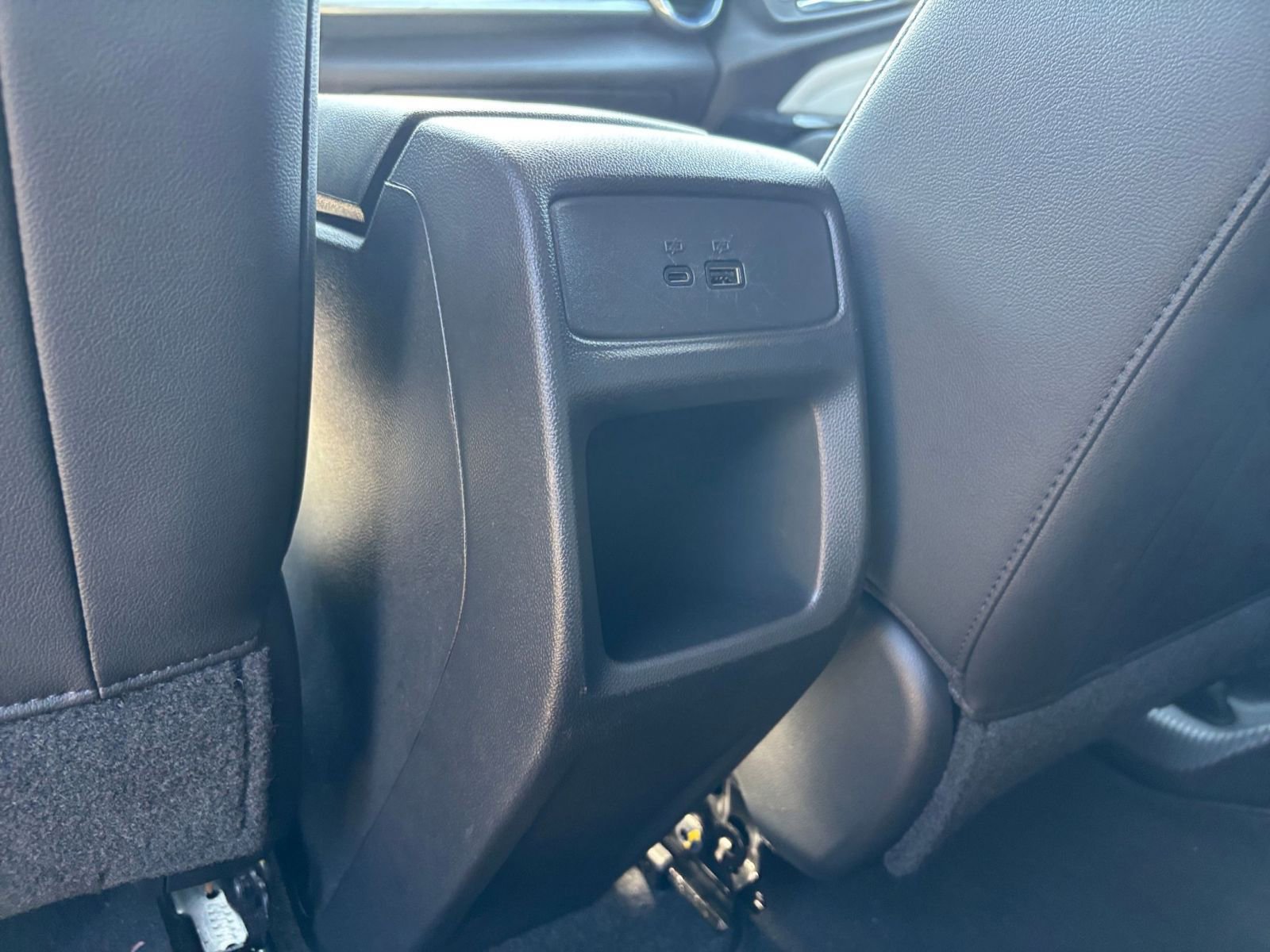 Used 2025 Chevrolet Trax LT w/ LT Convenience Package image 24