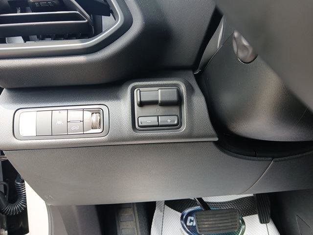 New 2025 Chevrolet Silverado EV LT AWD/4WD image 14