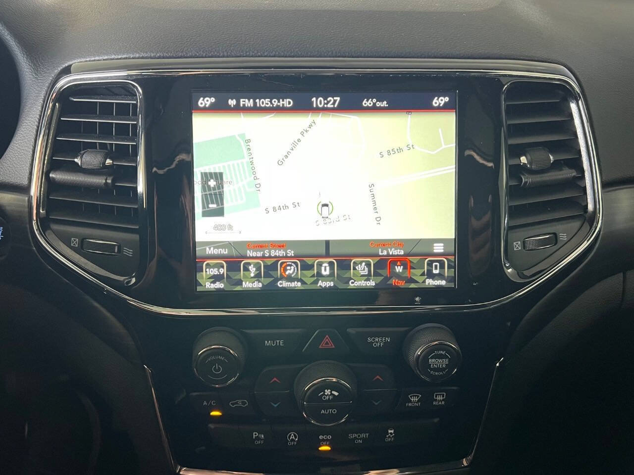 Used 2019 Jeep Grand Cherokee Altitude AWD/4WD image 28