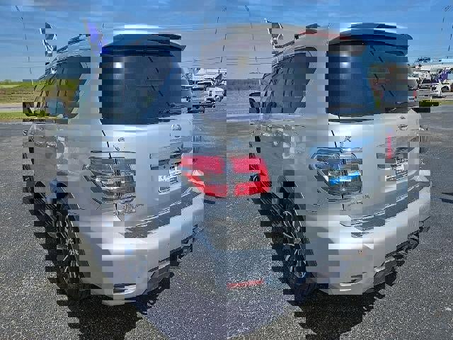 Used 2020 Nissan Armada SL w/ Premium Package image 5