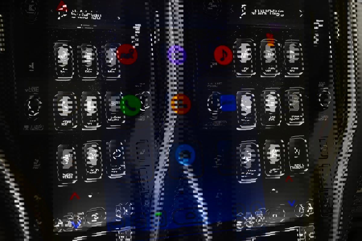 Used 2025 Subaru Outback Touring XT image 34