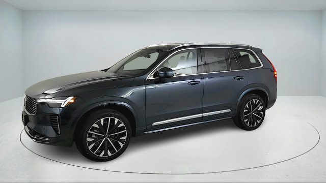 Certified 2026 Volvo XC90 B6 Plus w/ Protection Package AWD/4WD image 8
