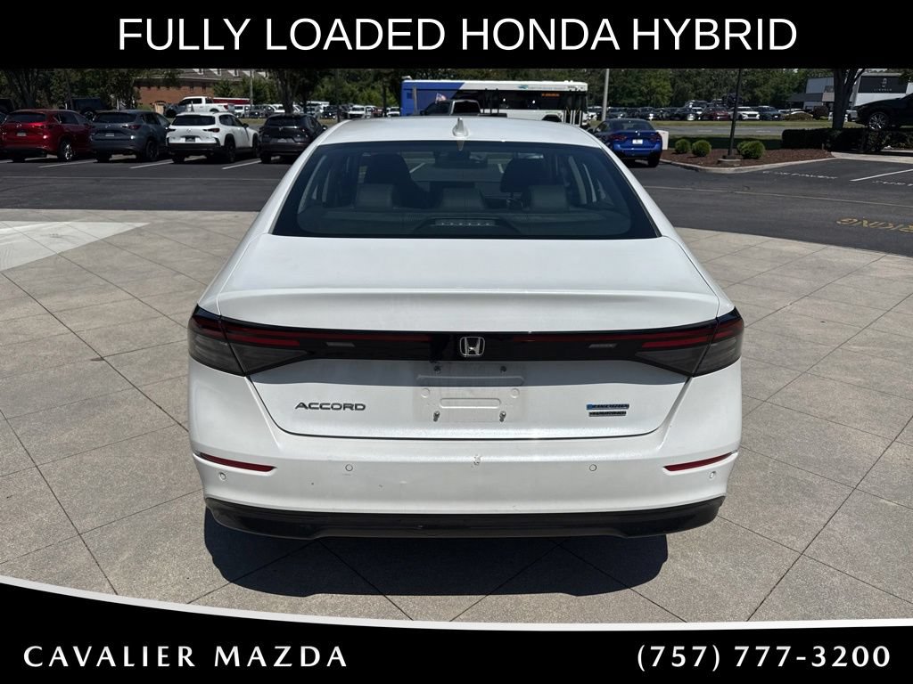 Used 2024 Honda Accord Touring image 8