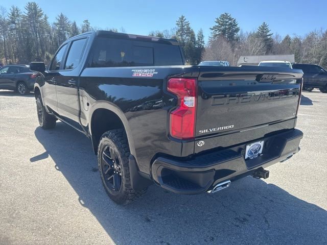 Used 2022 Chevrolet Silverado 1500 LT Trail Boss w/ Convenience Package II AWD/4WD image 4