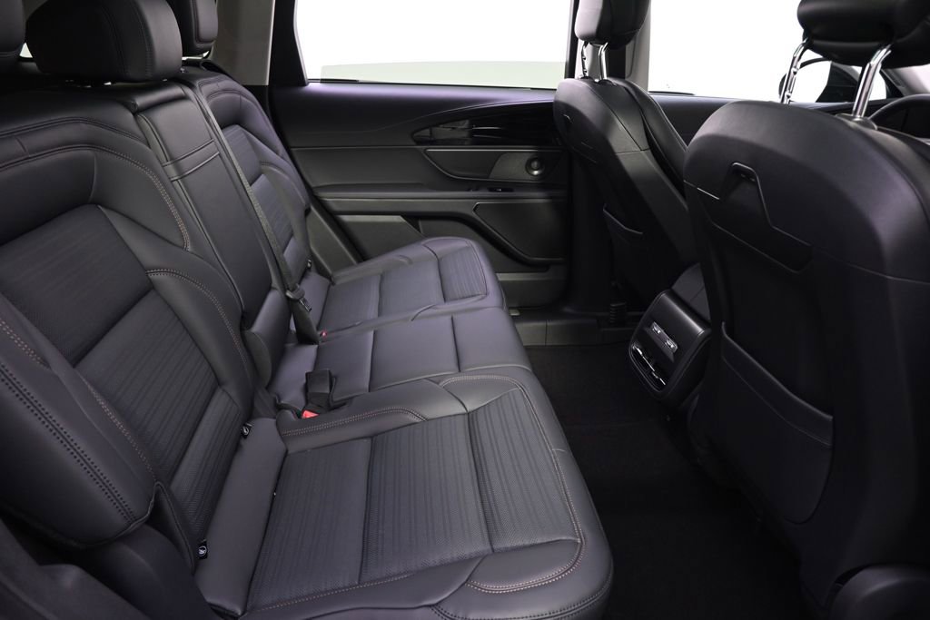 New 2026 Lincoln Nautilus Reserve w/ Jet Appearance Package AWD/4WD image 18