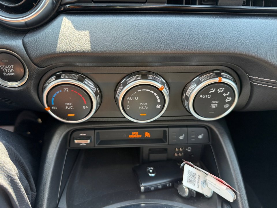 Used 2022 MAZDA MX-5 Miata RF Grand Touring RWD image 18