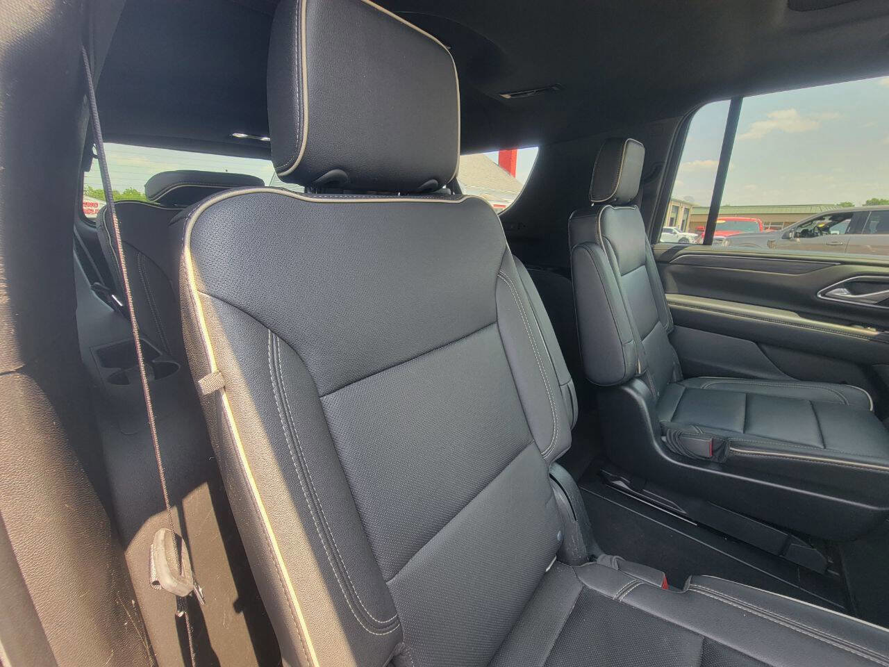 Used 2022 GMC Yukon XL SLT image 22