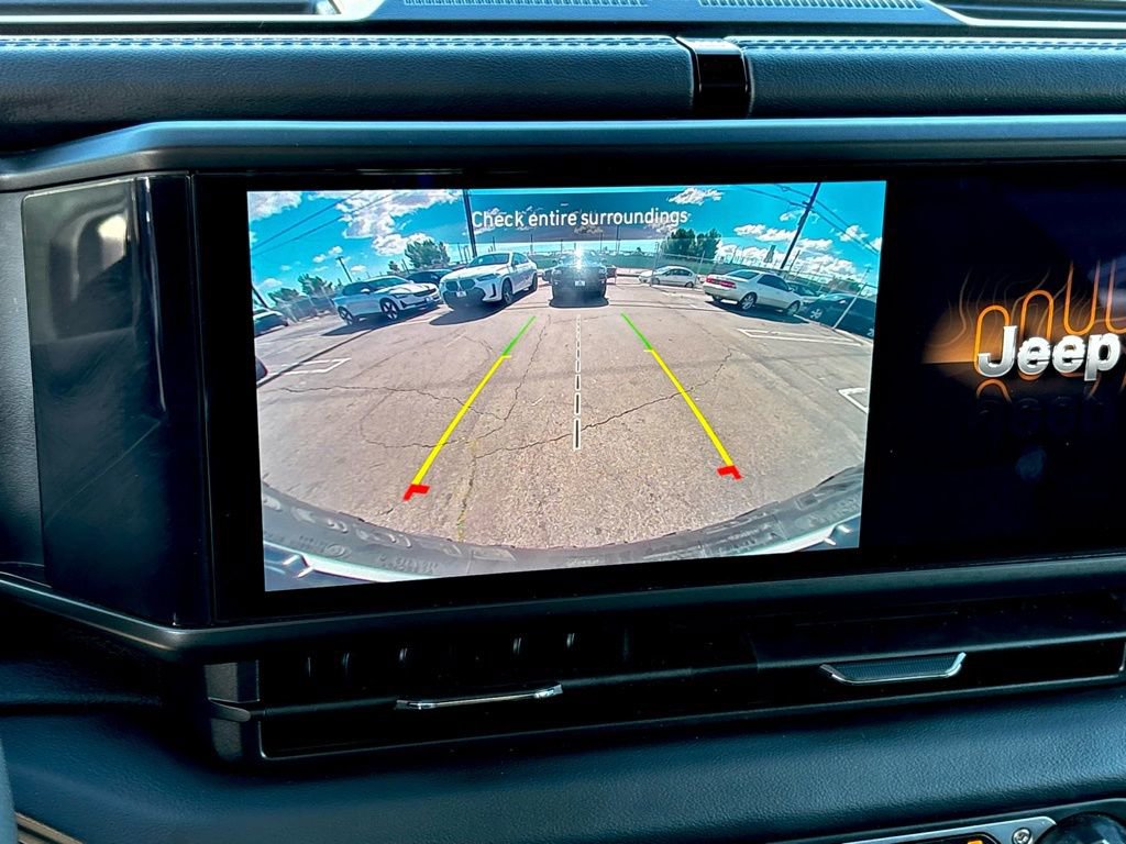 Used 2025 Jeep Wrangler Unlimited Rubicon image 20