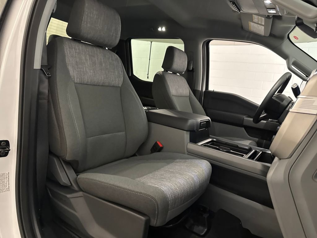 New 2026 Ford F250 XLT w/ XLT Premium Package image 25