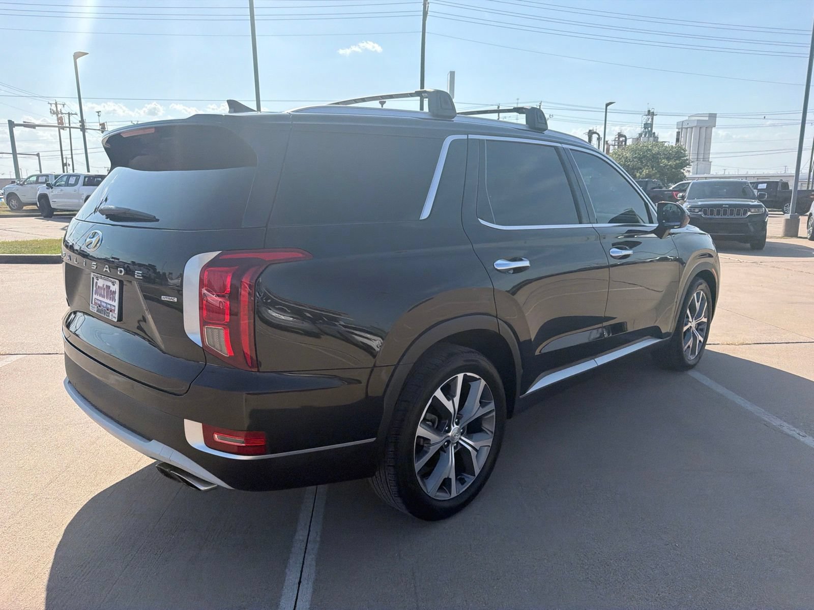 Used 2022 Hyundai Palisade SEL w/ 8P Bench Seat Package AWD/4WD image 5