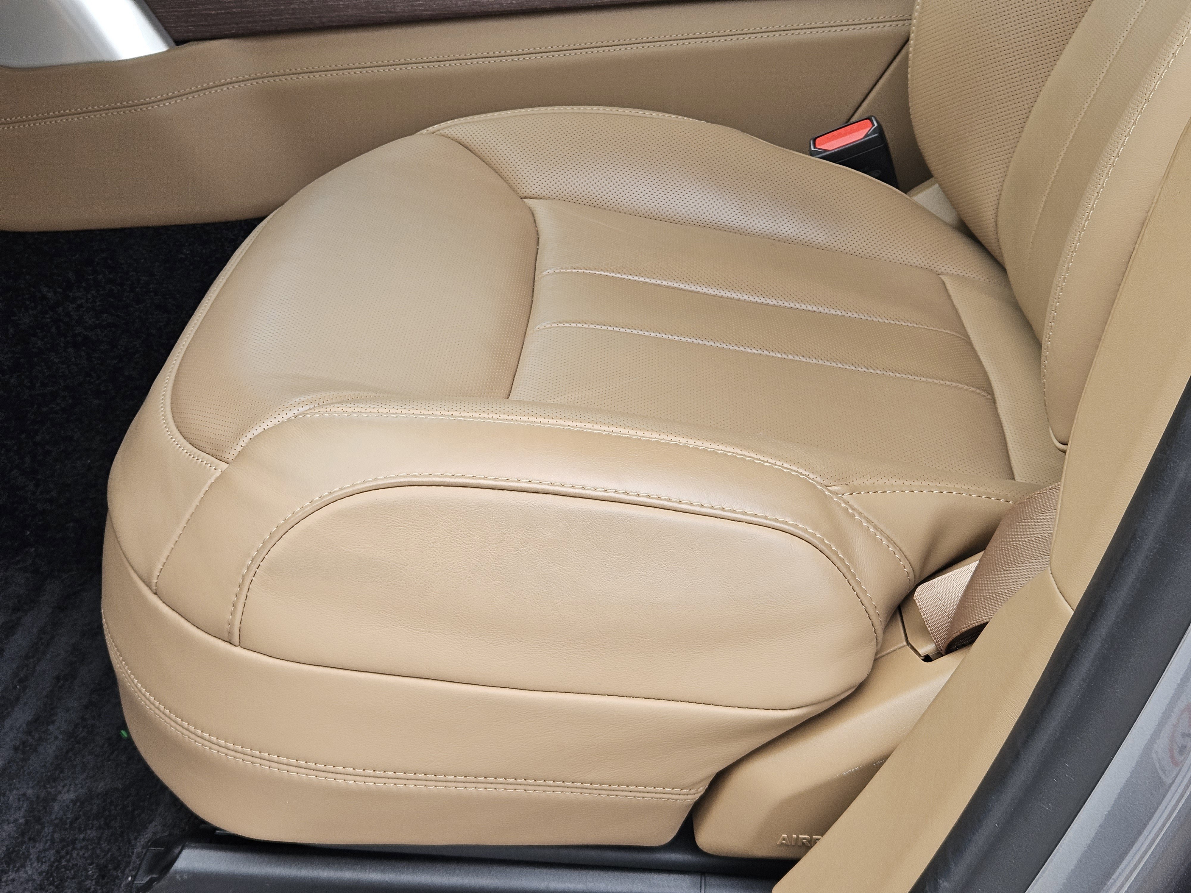 Used 2024 Land Rover Range Rover Autobiography image 25