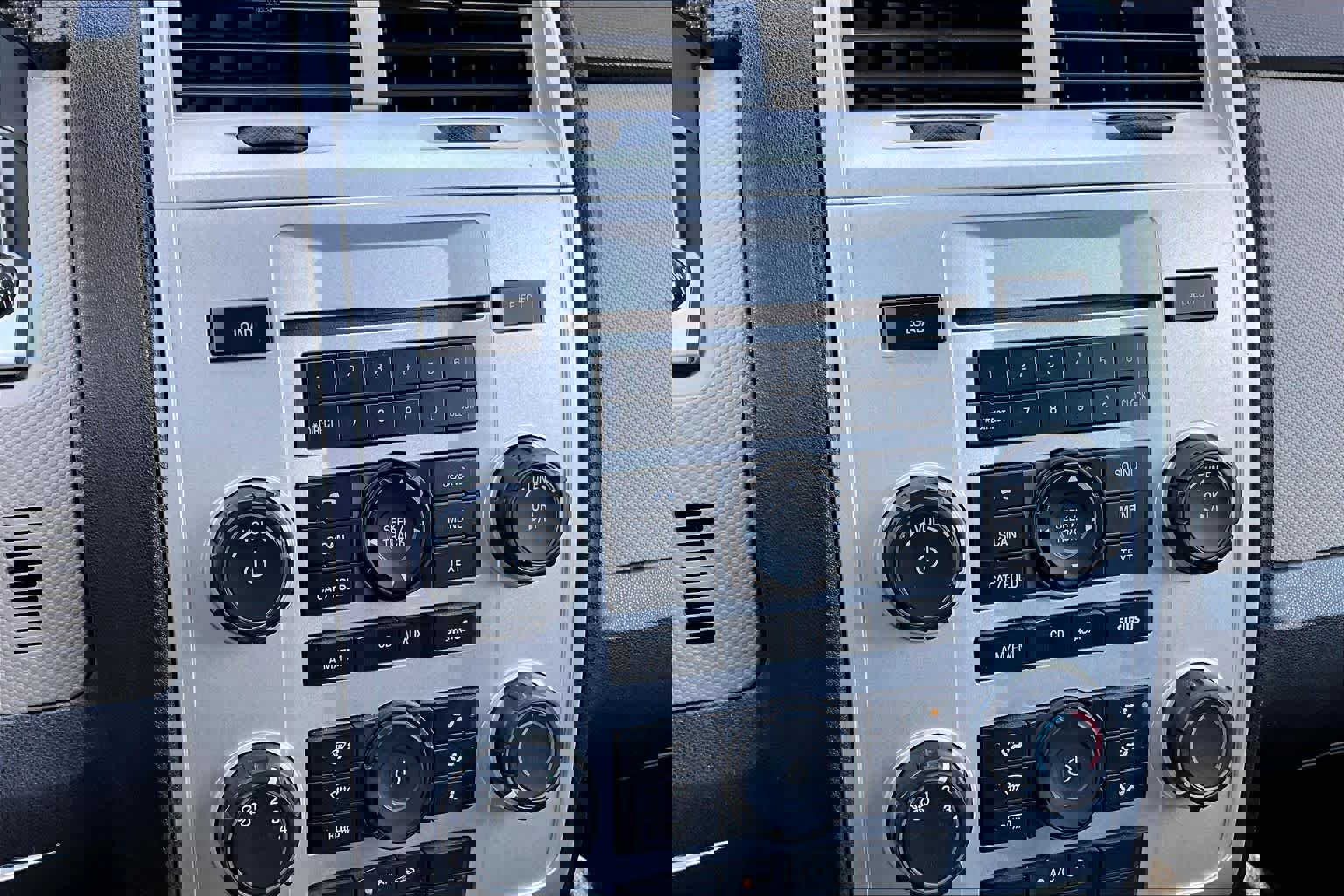 Used 2009 Mercury Mariner 2WD image 26