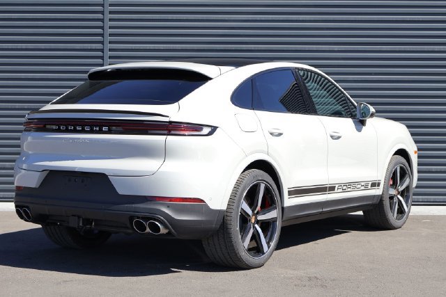 Used 2026 Porsche Cayenne S AWD/4WD image 9