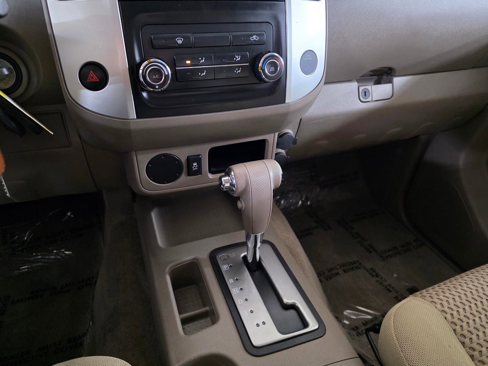 Used 2015 Nissan Frontier SV RWD image 25