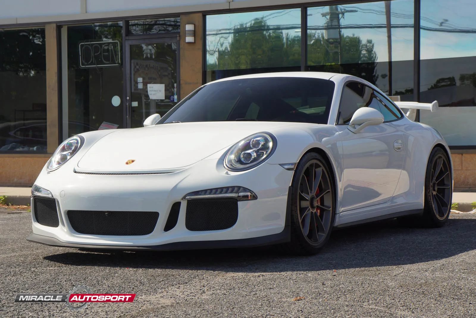 Used 2014 Porsche 911 GT3 w/ Sound Package Plus RWD image 3