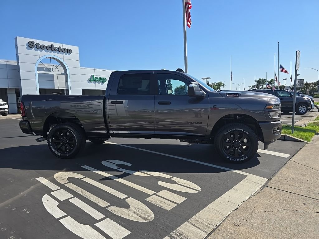 New 2026 RAM 2500 Big Horn AWD/4WD image 3
