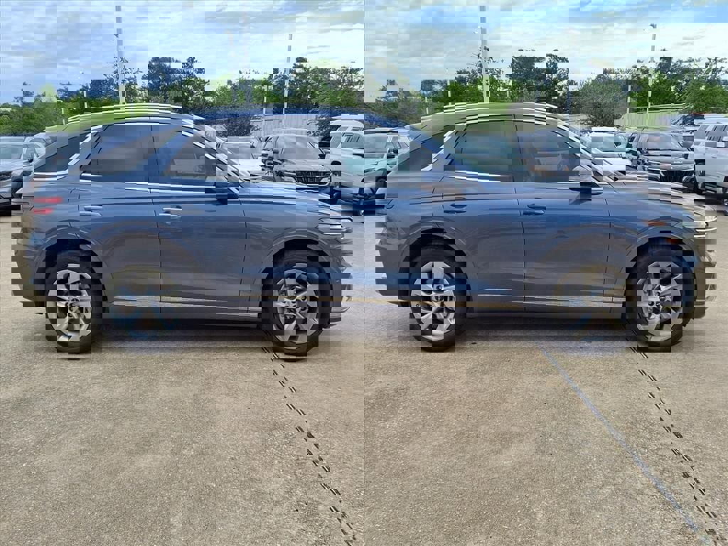 Used 2026 Genesis GV70 2.5T Advanced image 6