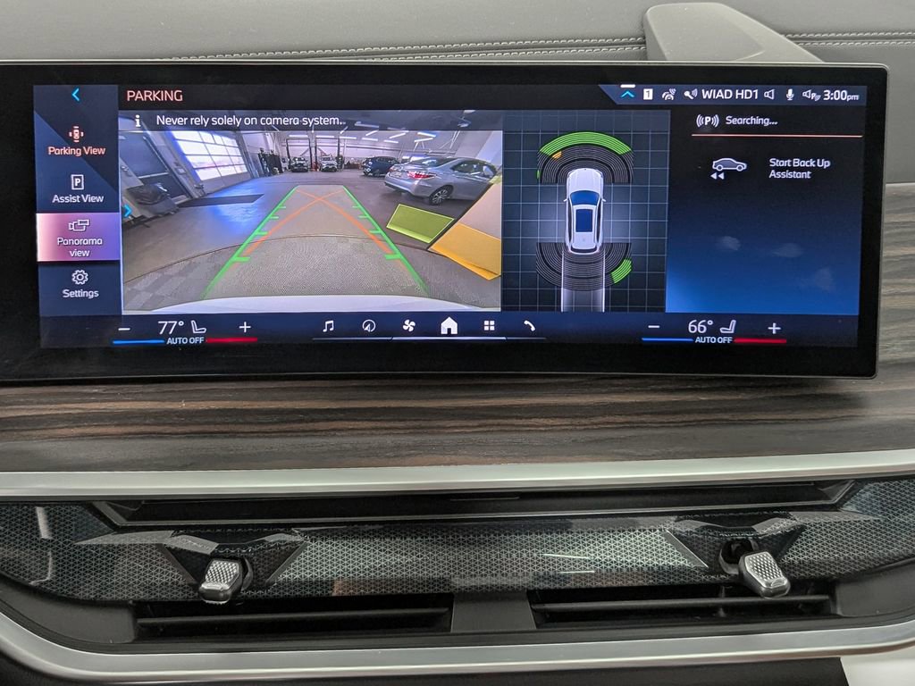 Certified 2025 BMW X5 xDrive40i w/ M Sport Package image 28