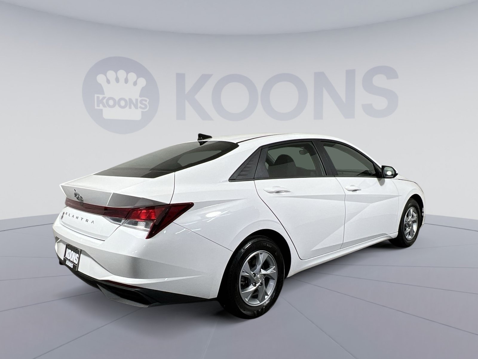 Used 2023 Hyundai Elantra SE FWD image 11
