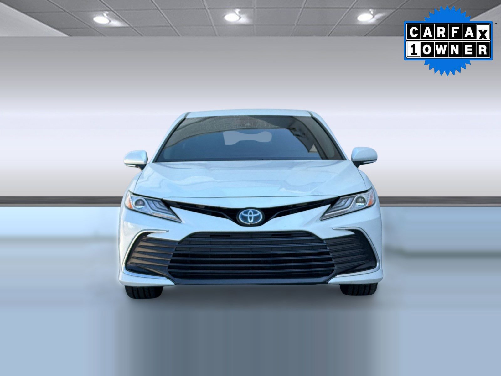 Used 2023 Toyota Camry XLE w/ Cold Weather Package image 6