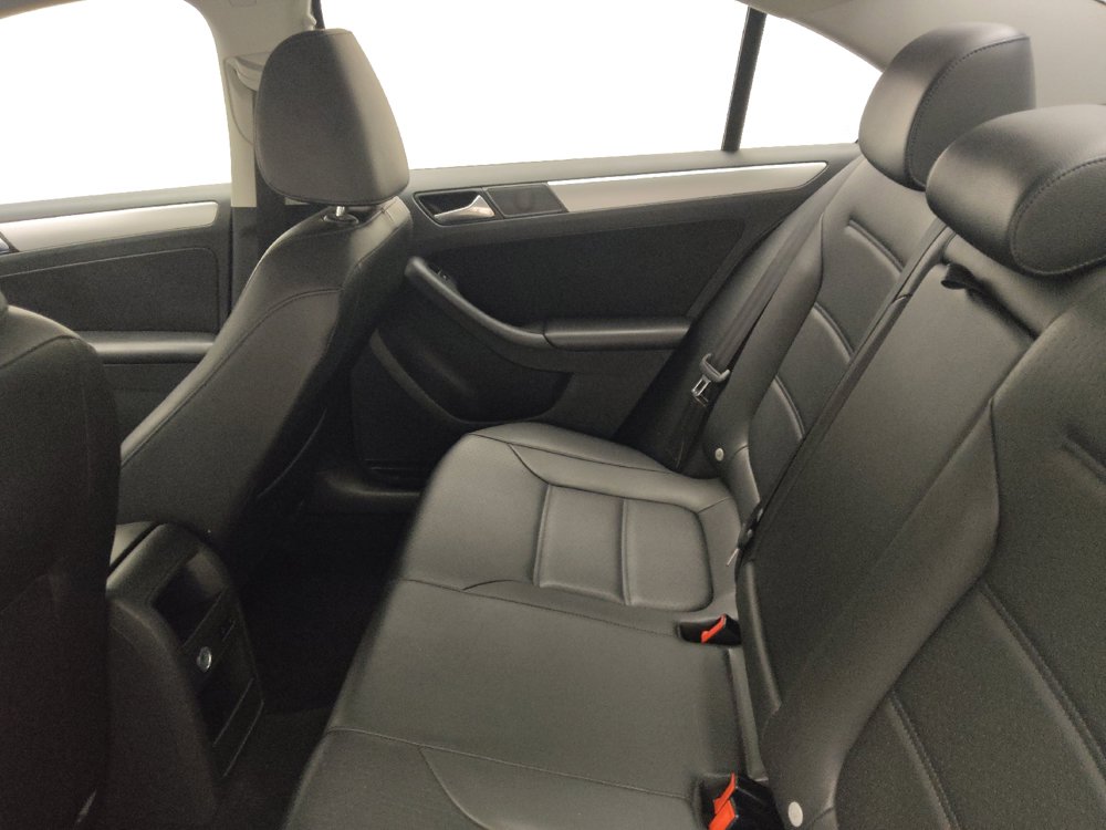 Used 2014 Volkswagen Jetta SE FWD image 18