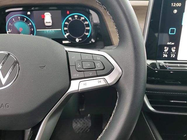 Used 2024 Volkswagen Atlas SE image 17