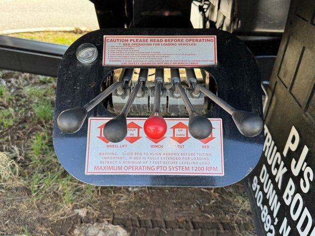 New 2026 Ford F550 4x4 Regular Cab Super Duty w/ XLT Value Package image 10