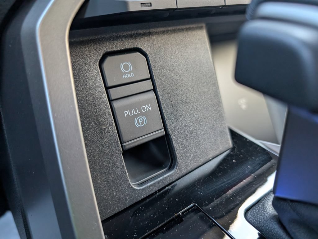 New 2026 Toyota Tundra Limited AWD/4WD image 18