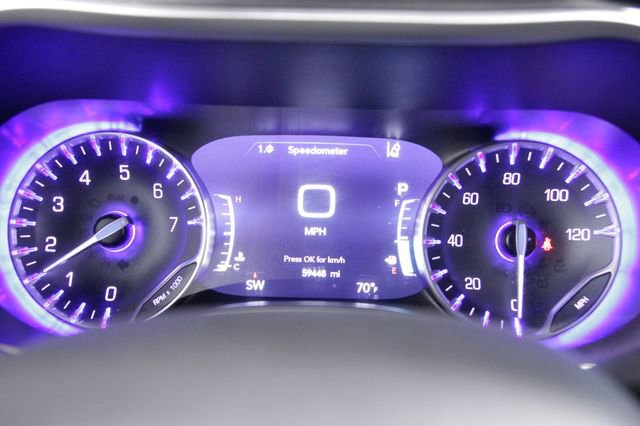 Used 2024 Chrysler Pacifica Touring-L image 25