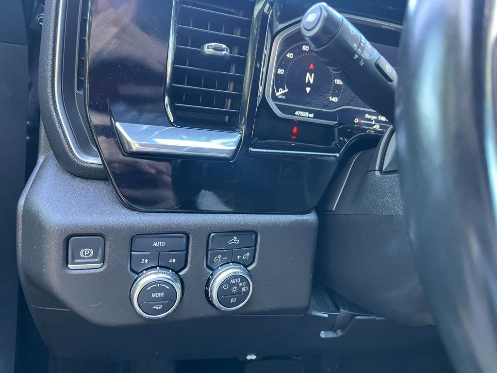 Used 2023 GMC Sierra 1500 Elevation image 27