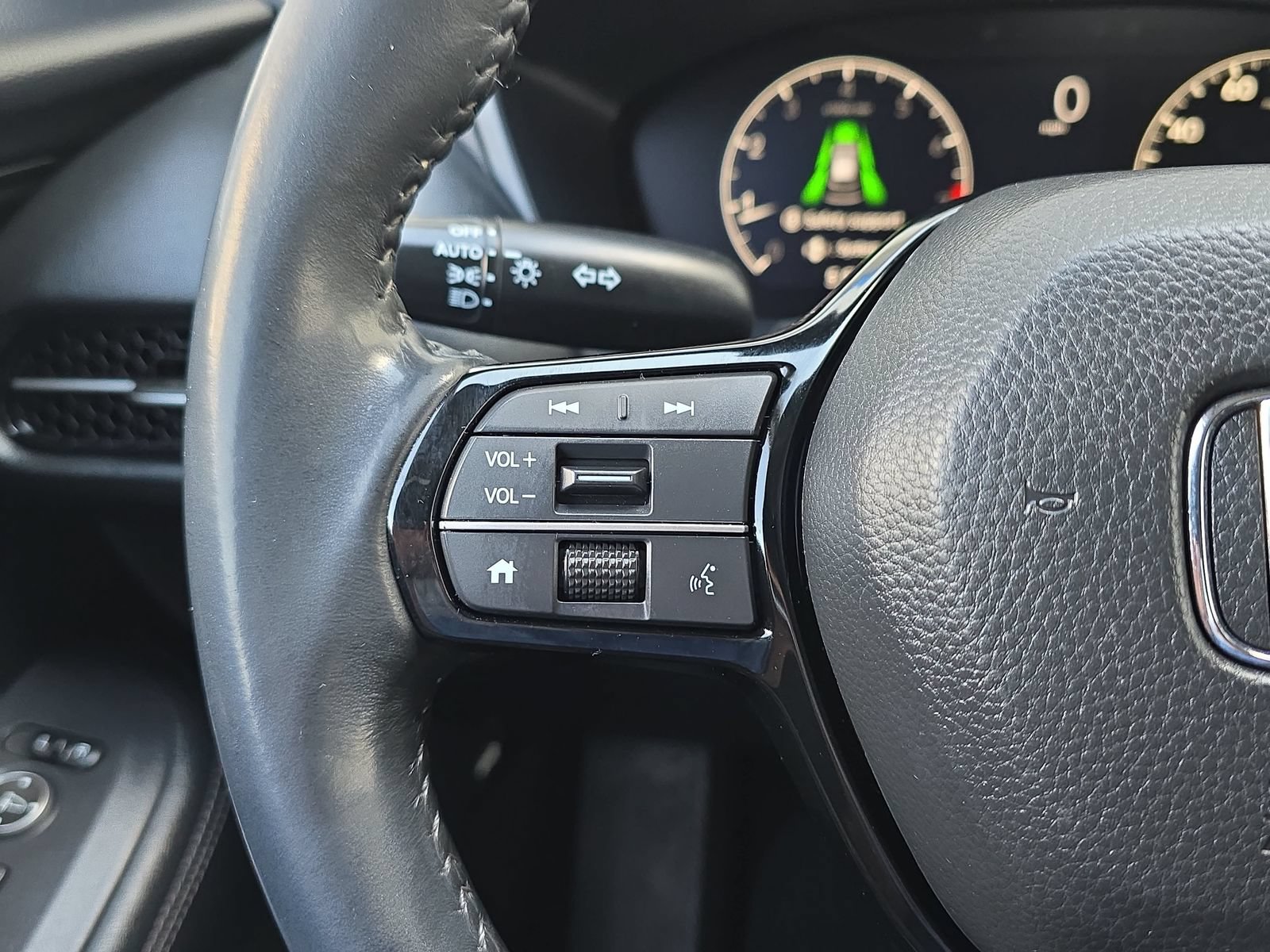 Used 2024 Honda HR-V EX-L image 16