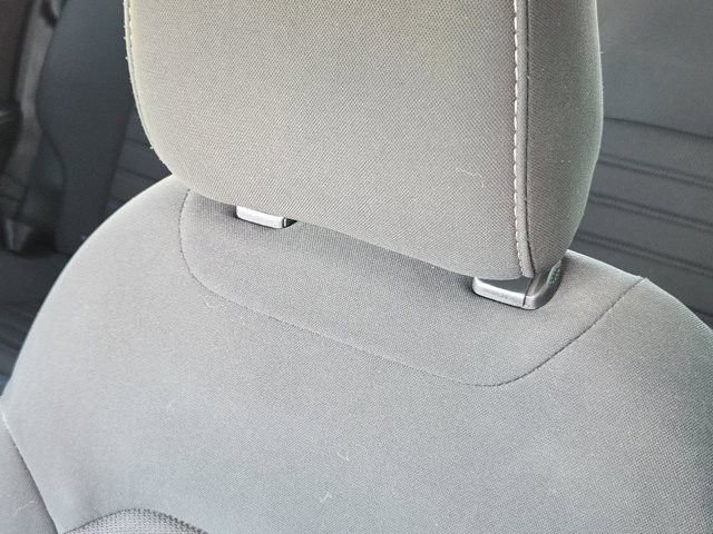 Used 2020 Ford Fusion SE image 24