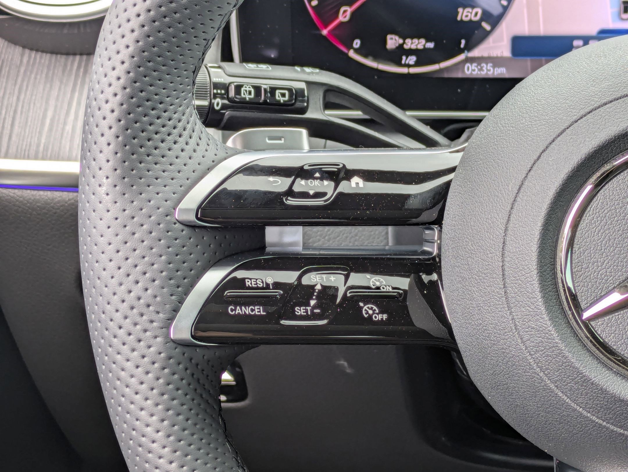 Certified 2025 Mercedes-Benz GLC 300 4MATIC image 18