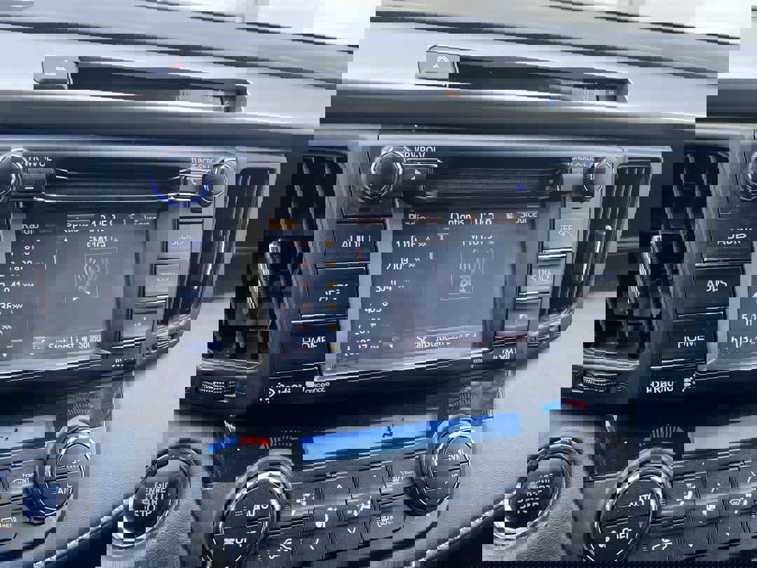 Used 2018 Toyota RAV4 XLE image 16