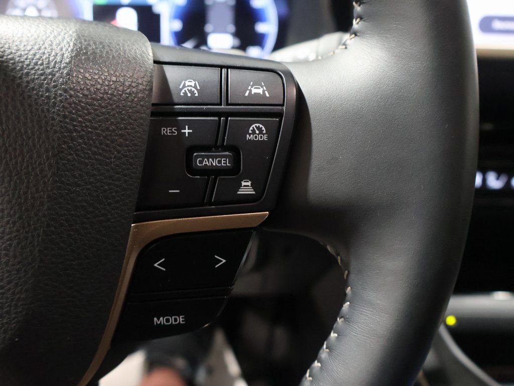 Used 2025 Toyota Crown Signia image 36