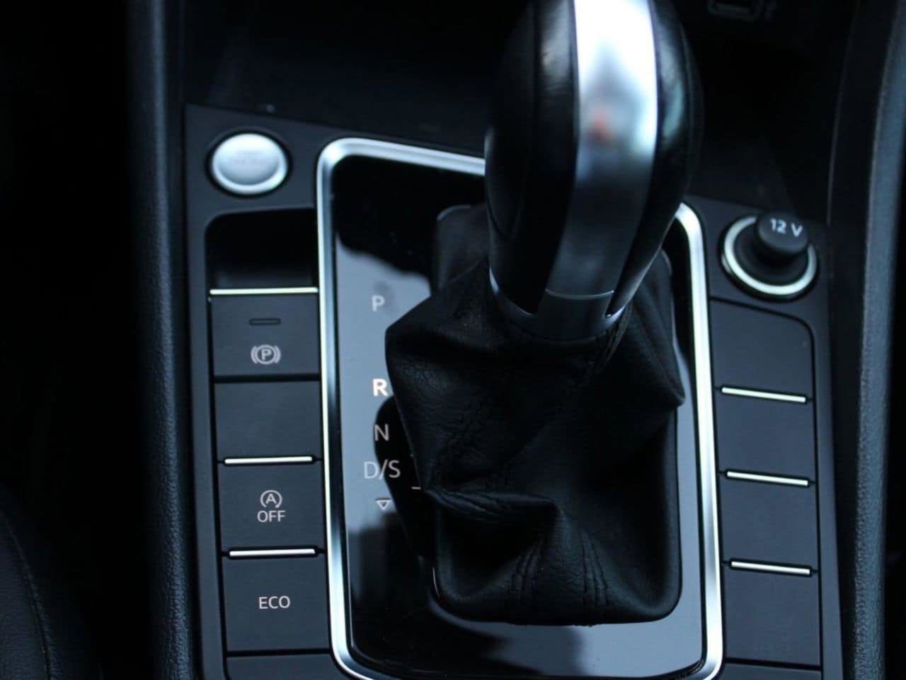Used 2019 Volkswagen Jetta SE image 22