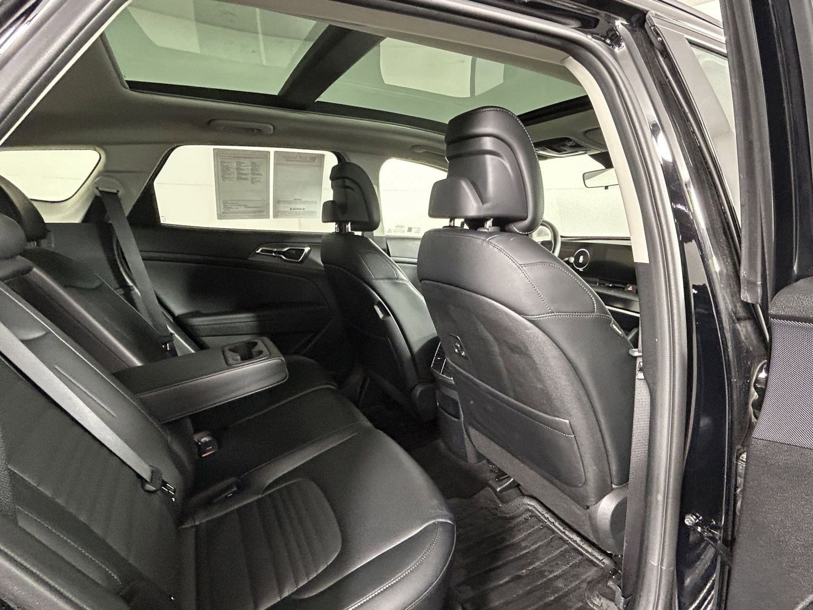 Certified 2024 Kia Sportage SX image 12