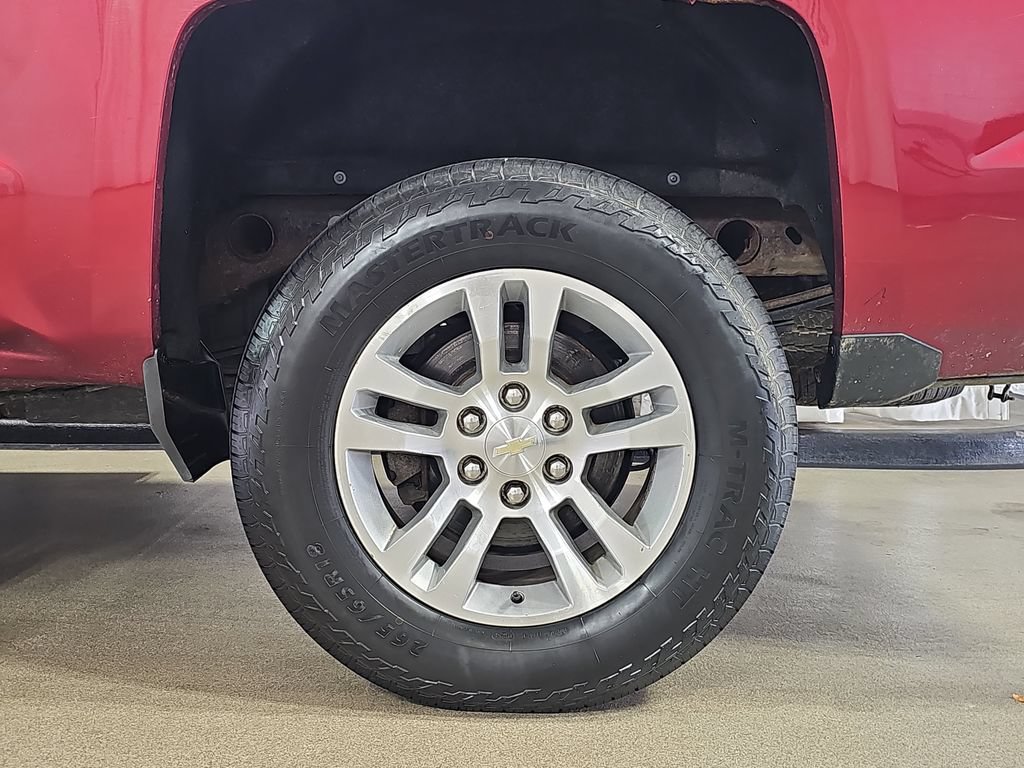 Used 2018 Chevrolet Silverado 1500 LT w/ All Star Edition AWD/4WD image 37