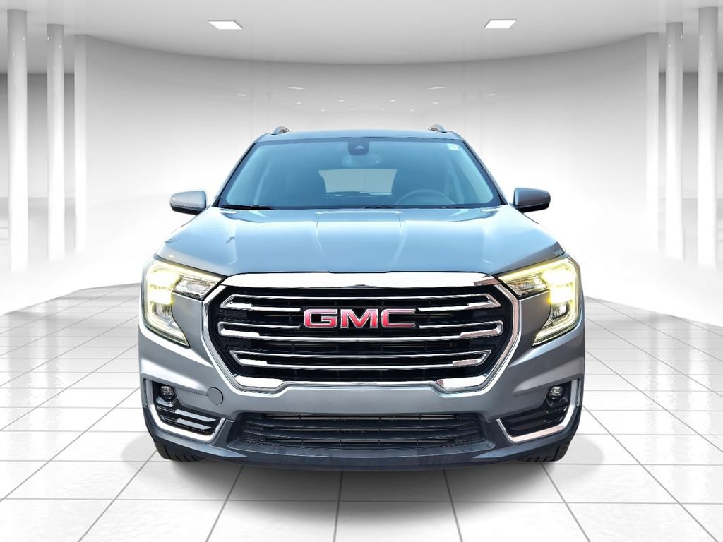 Used 2024 GMC Terrain SLT image 8