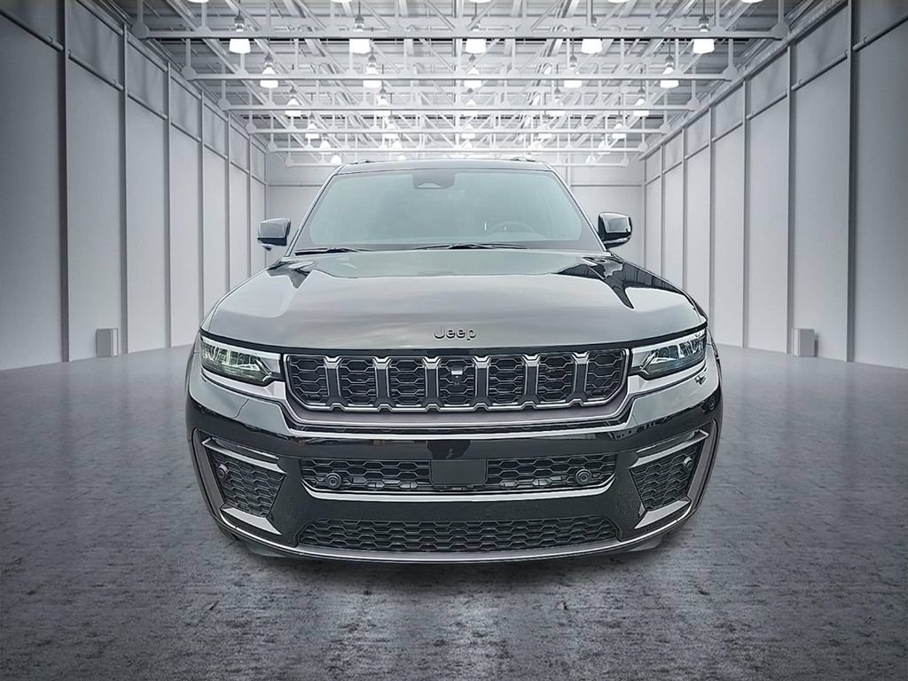 New 2026 Jeep Grand Cherokee Limited AWD/4WD image 2