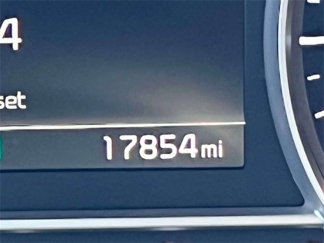 Used 2022 Kia Sorento S image 30