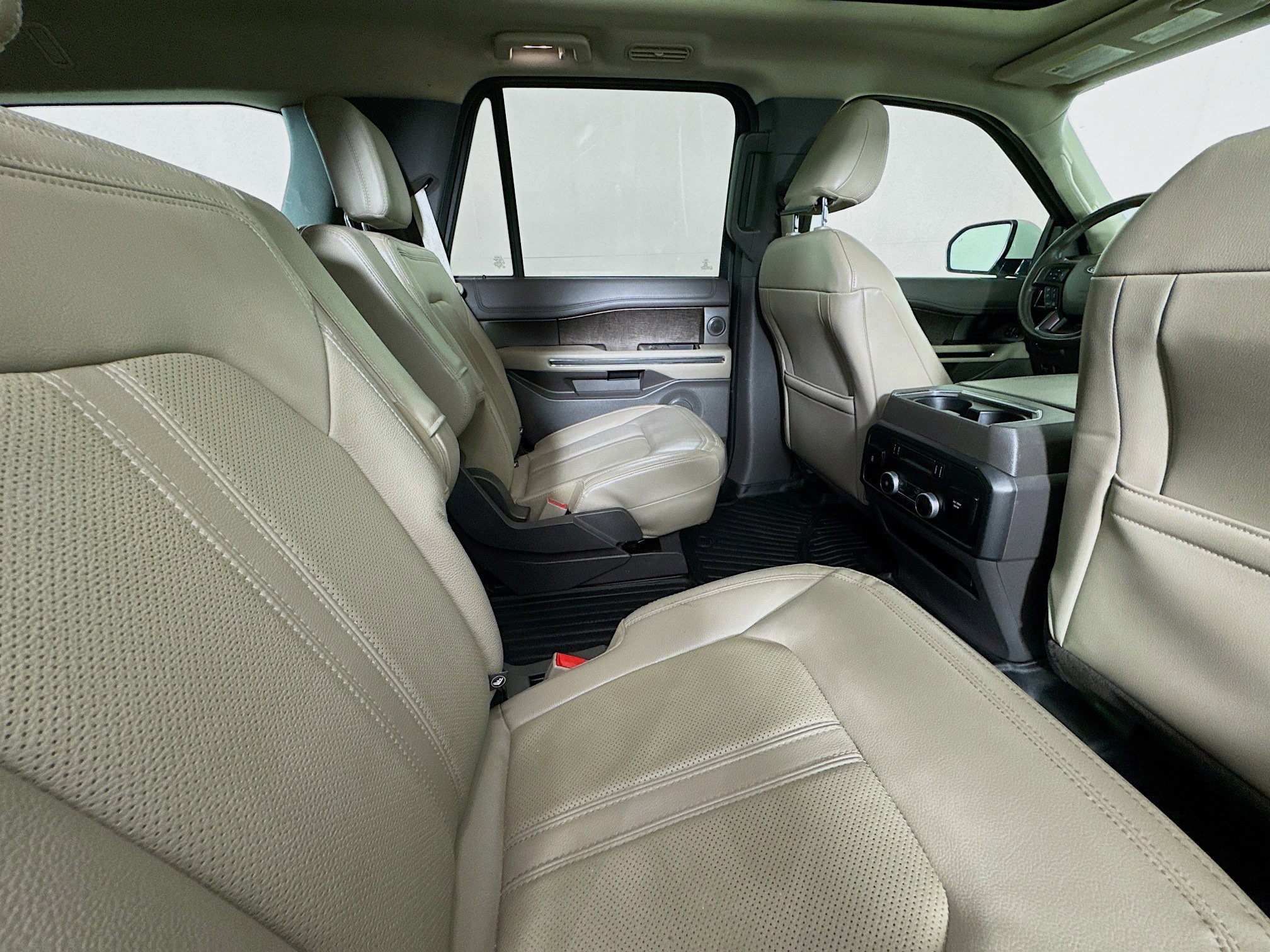Used 2021 Ford Expedition Limited RWD image 26