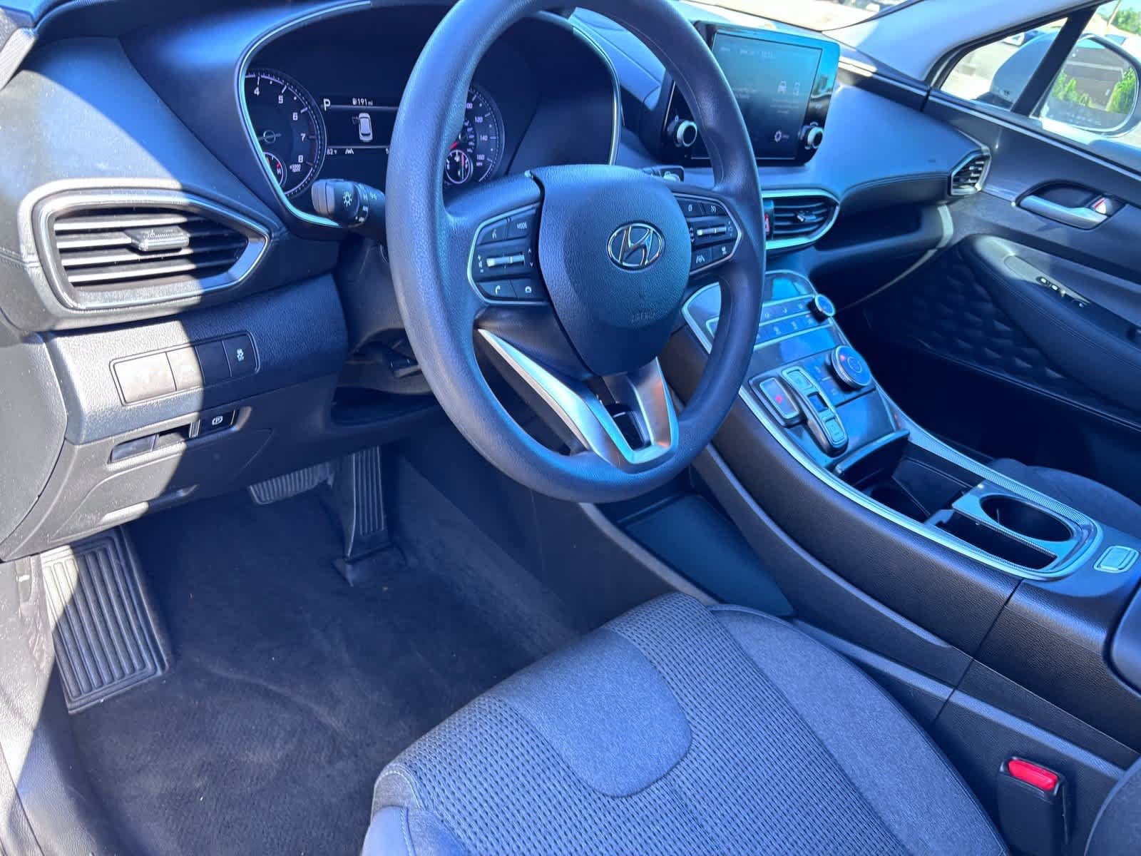 Used 2022 Hyundai Santa Fe SE AWD/4WD image 15