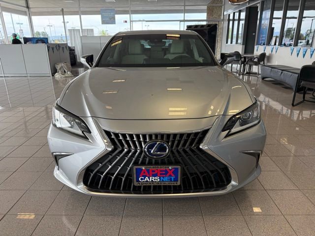 Used 2022 Lexus ES 300h w/ Premium Package image 7