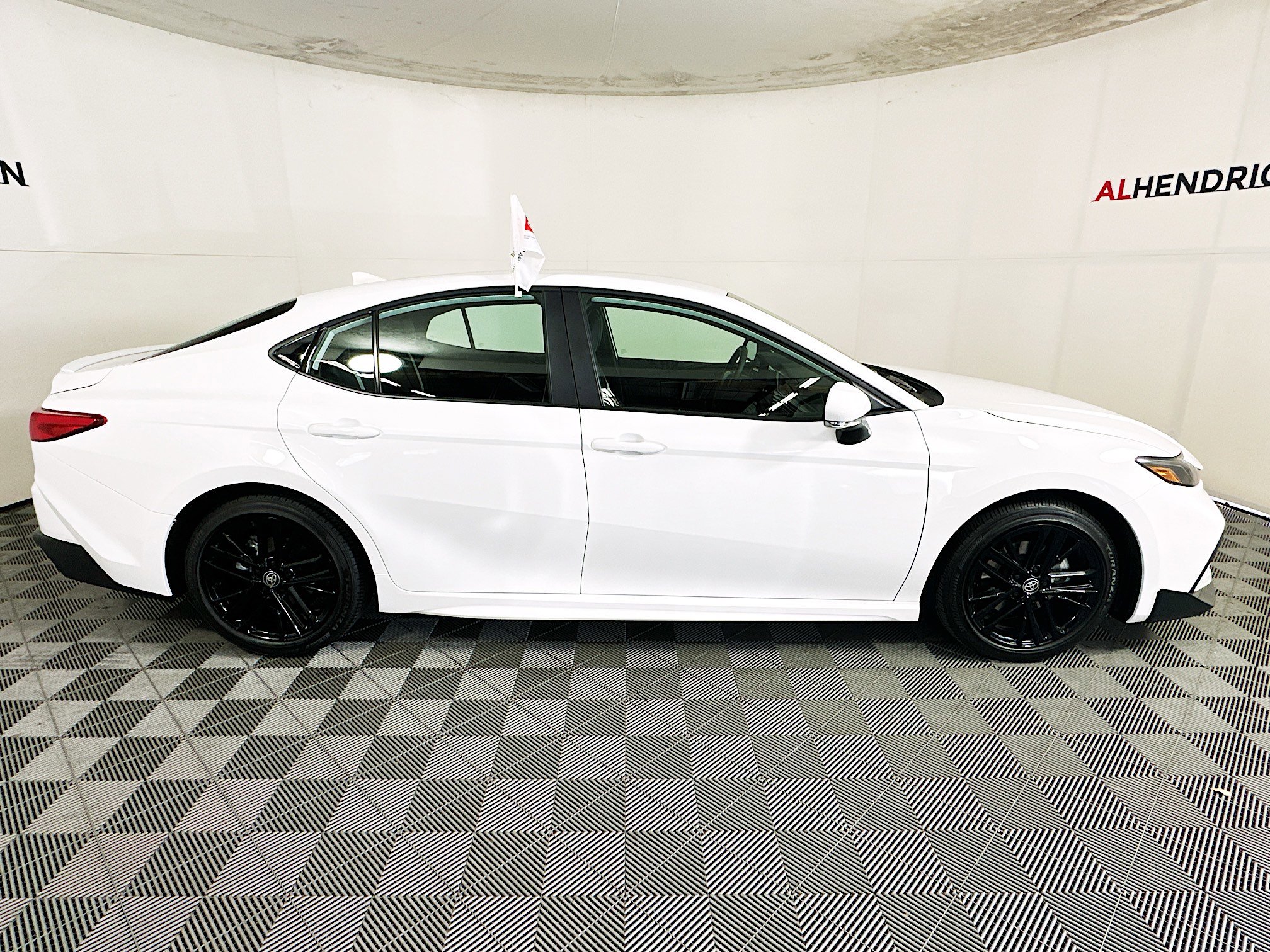 Used 2026 Toyota Camry SE image 2