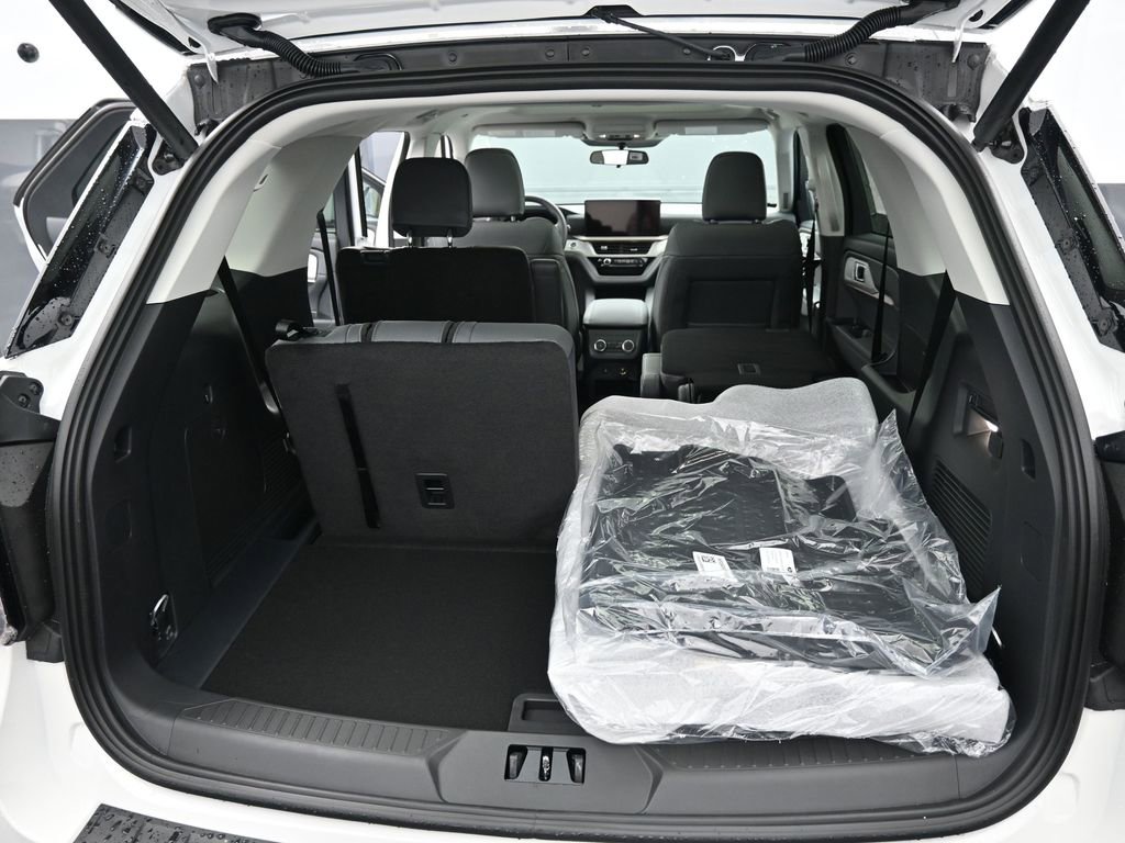 New 2026 Ford Explorer Active image 19