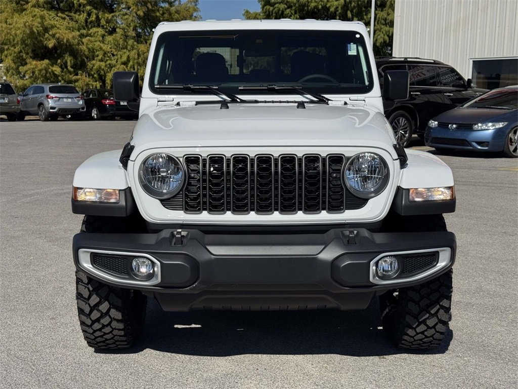 New 2025 Jeep Gladiator High Tide image 9