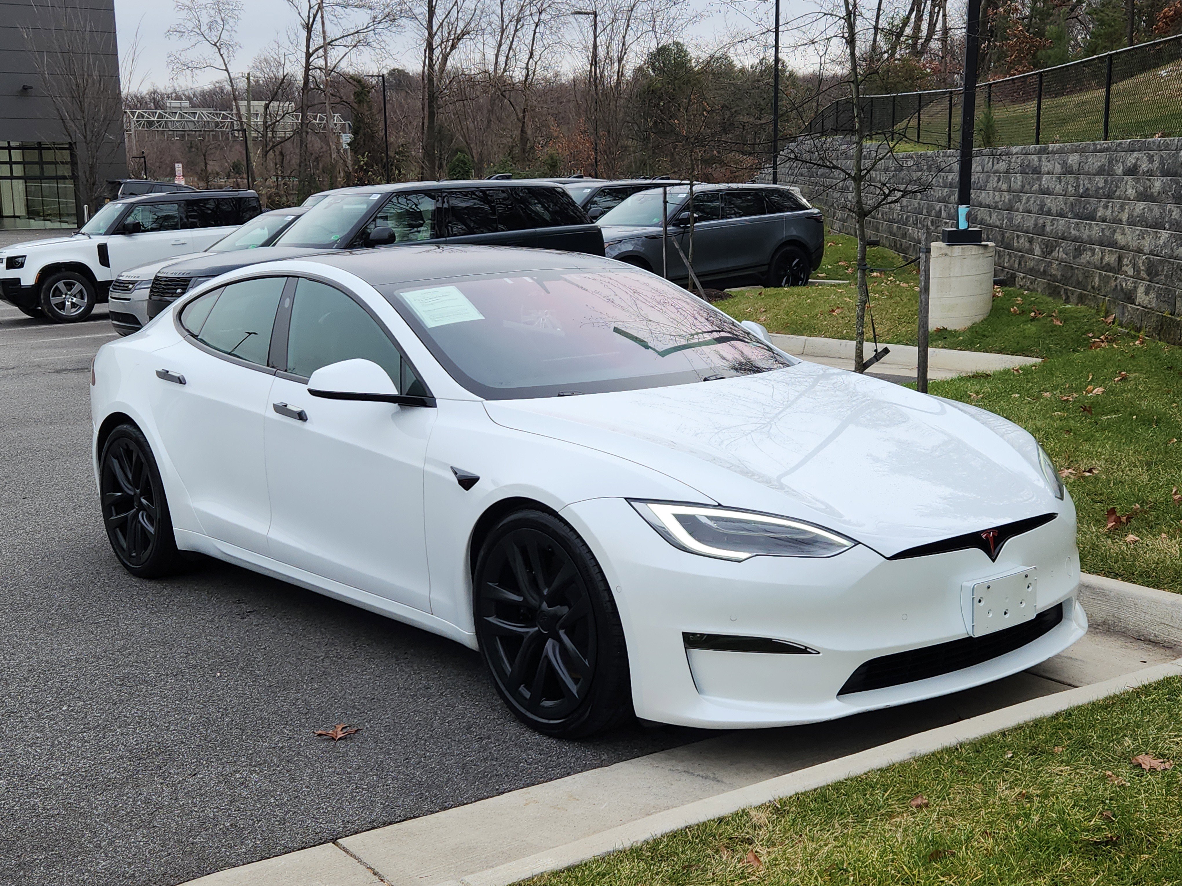 Used 2021 Tesla Model S Plaid image 10