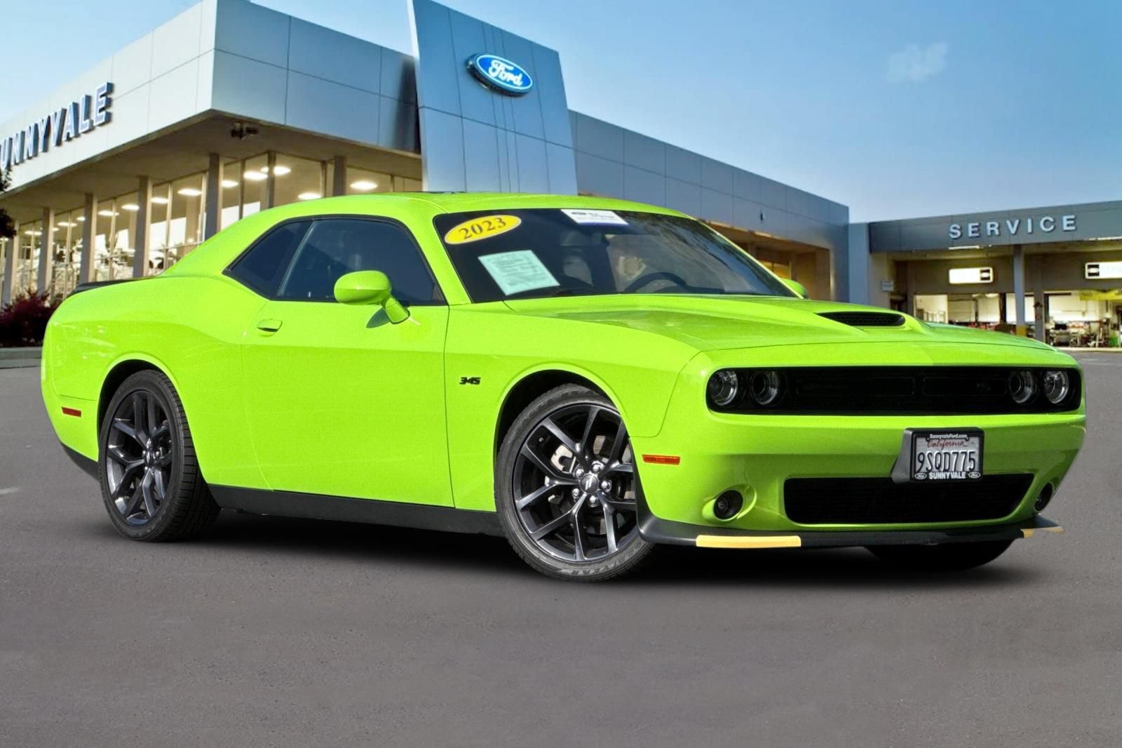 Used 2023 Dodge Challenger R/T w/ Plus Package RWD image 2